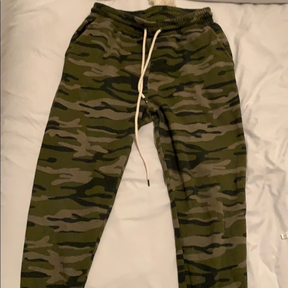 camo joggers